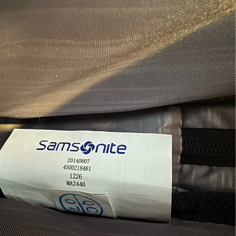 SAMSONITE Xenon 2 Slim Briefcase Fits Laptop Black NWOT
